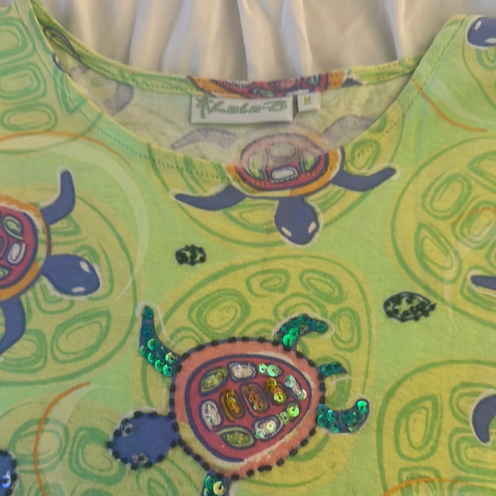Lulu-B Green Turtle Print Short Sleeve Tee